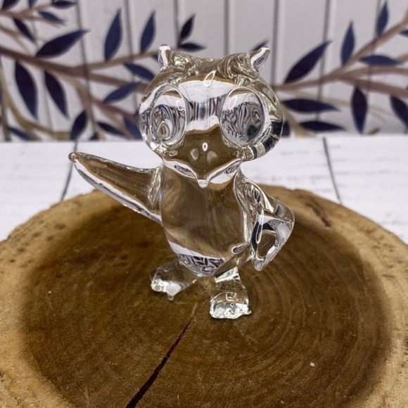 Vintage Hand Blown Miniature Glass Owl - Picture 1 of 9